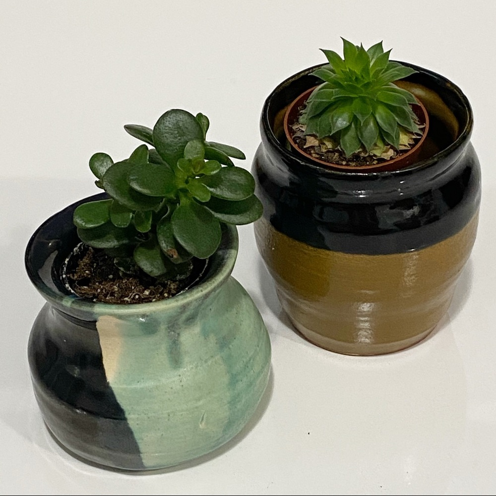 Set of two beautiful pottery pot